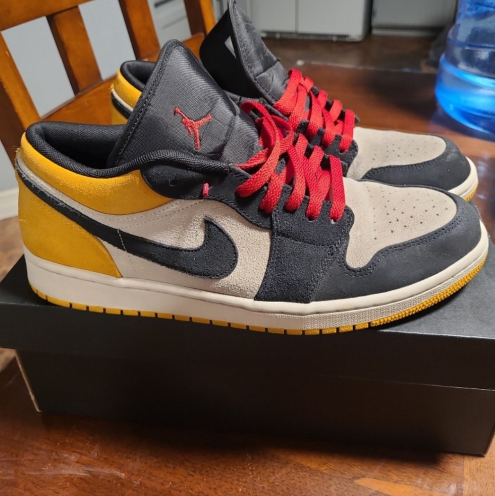 Jordan 1 low